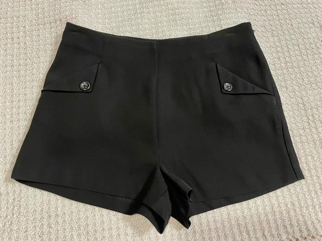 FOREVER 21 ショートパンツ、短パン Sサイズ 美品 < ブランド  FOREVER 21 ショートパンツ、短パン Sサイズ 美品  < ブランドの