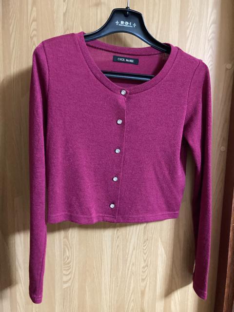 2065.セシルマクビー☆ショート丈 長袖カーディガン☆ビジュボタン☆マゼンタ☆サイズM < 女性ファッション 2065.セシルマクビー☆ショート丈 長袖カーディガン☆ビジュボタン☆マゼンタ☆サイズM < 女性ファッションの