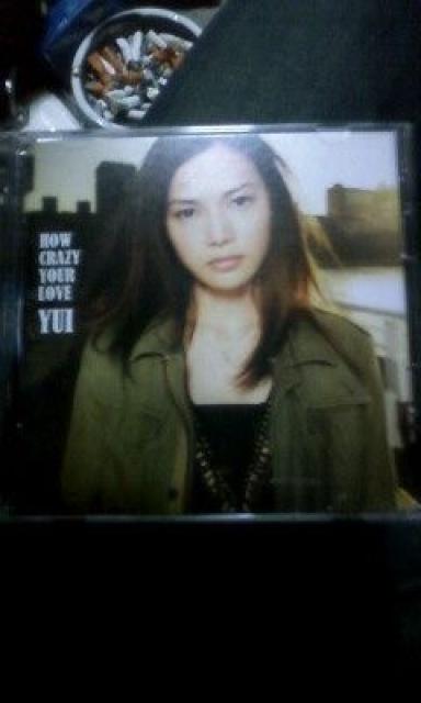 YUICD「HOWCRAZYYOURLOVE」特典DVD見すぎて傷あります。送料無料。 < タレントグッズ  YUICD「HOWCRAZYYOURLOVE」特典DVD見すぎて傷あります。送料無料。  < タレントグッズの