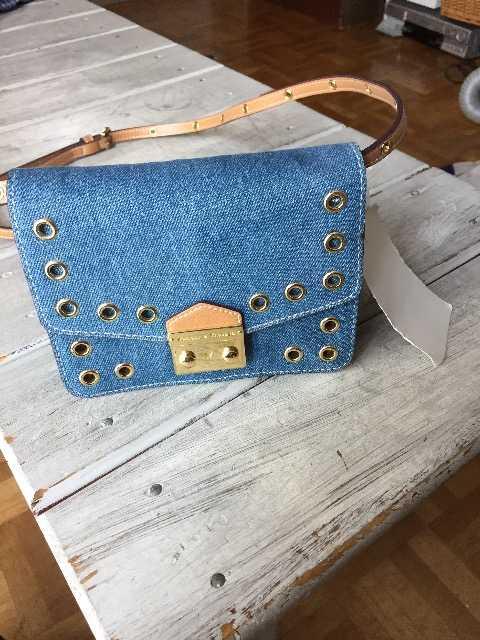 新品サマンサタバサ バッグ デニム ショルダーバッグ < ブランド 新品サマンサタバサ バッグ デニム ショルダーバッグ < ブランドの