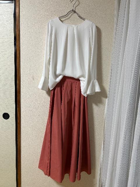 新品タグ付きGRLギャザースカート& maolittaブラウス < ブランド  新品タグ付きGRLギャザースカート& maolittaブラウス  < ブランドの