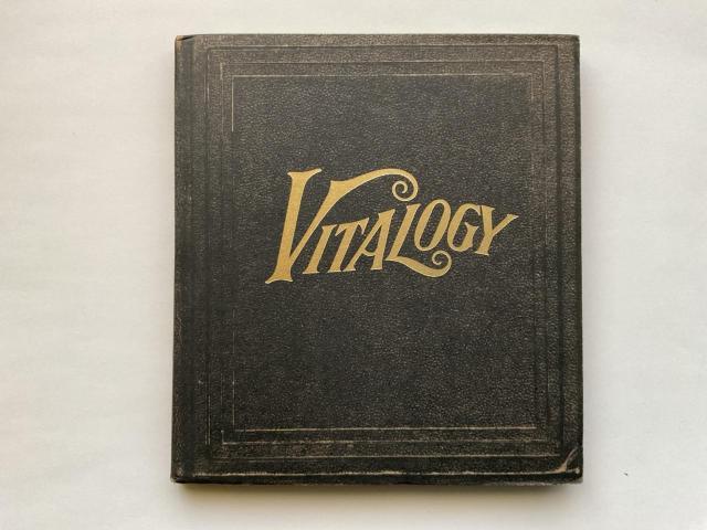 Pearl Jam / Vitalogy (���@�C�^���W�[) 1994�N US�� CD�A���o�� Epic Records  �� CD/DVD/�r�f�I�� 