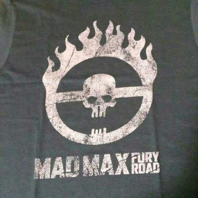 マッドマックス 非売品 Tシャツ 希少Sサイズ < 男性ファッション  マッドマックス 非売品 Tシャツ 希少Sサイズ  < 男性ファッションの