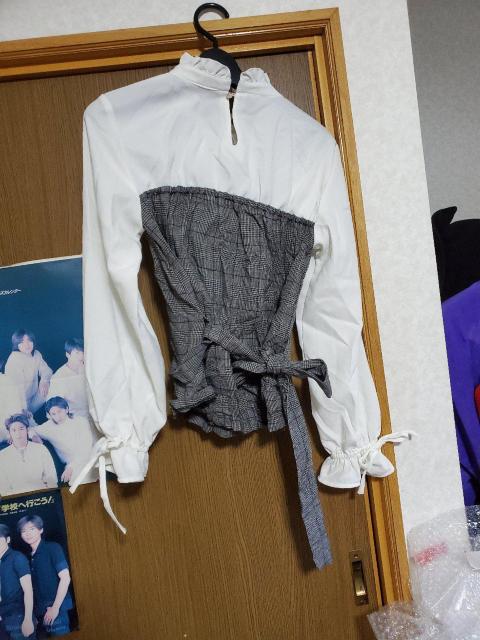 新品リボンがかわいいトップス < 女性ファッション  新品リボンがかわいいトップス < 女性ファッションの