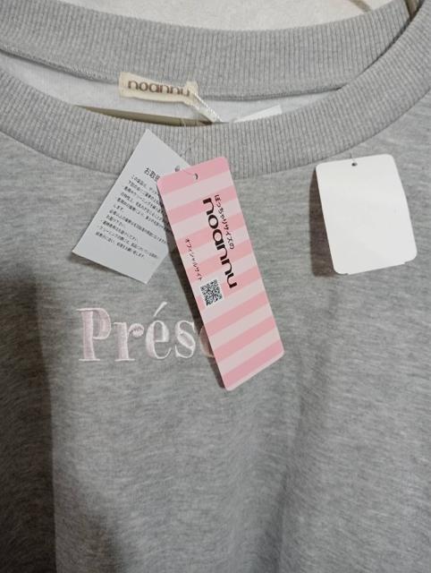 新品タグ付き noannu 袖ファー スウェット トップス 3L < 女性ファッション  新品タグ付き noannu 袖ファー スウェット トップス 3L < 女性ファッションの