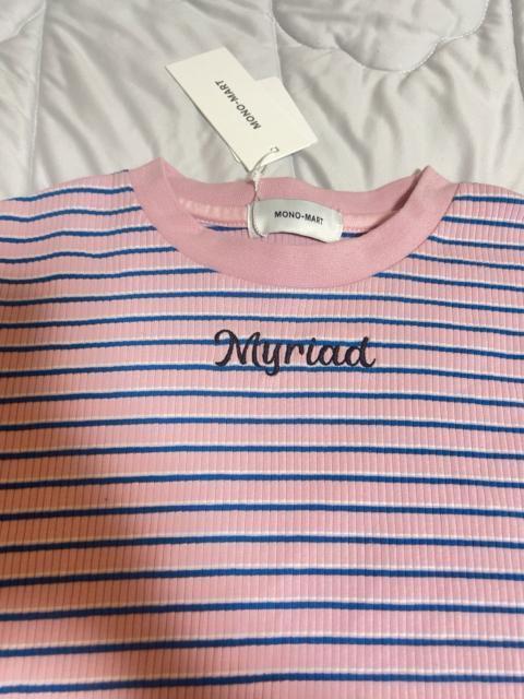 完売品 ワンポイント刺繍マルチボーダーショート丈半袖Tシャツ < 女性ファッション 完売品 ワンポイント刺繍マルチボーダーショート丈半袖Tシャツ < 女性ファッションの