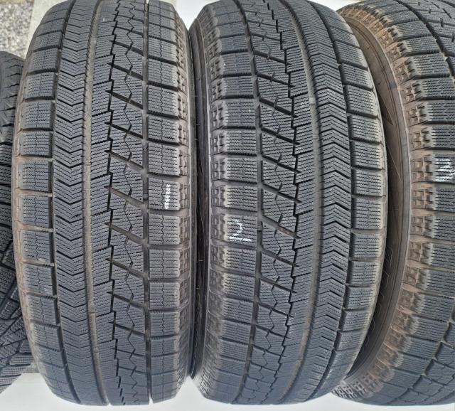 バリ溝 17インチスタッドレス タイヤ BS BRIDGESTONE BLIZZAK VRX 215/60R17 タイヤのみ4セッ < 自動車/バイク バリ溝 17インチスタッドレス タイヤ BS BRIDGESTONE BLIZZAK VRX 215/60R17 タイヤのみ4セッ < 自動車/バイク