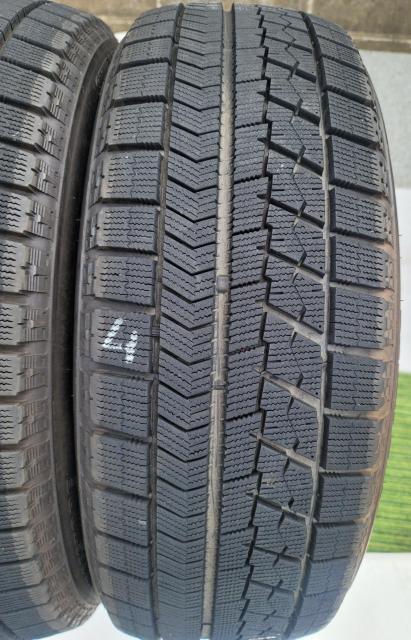 バリ溝 17インチスタッドレス タイヤ BS BRIDGESTONE BLIZZAK VRX 215/60R17 タイヤのみ4セッ < 自動車/バイク バリ溝 17インチスタッドレス タイヤ BS BRIDGESTONE BLIZZAK VRX 215/60R17 タイヤのみ4セッ < 自動車/バイク