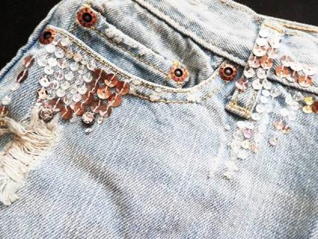 オーロラスパンビジューストーンクラッシュミニスカートアバクロ < ブランド オーロラスパンビジューストーンクラッシュミニスカートアバクロ < ブランドの