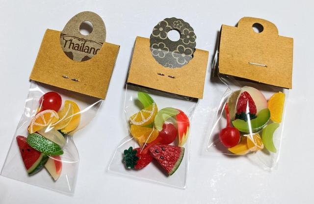 ミニチュア★10個セット★リカちゃんやシルバニアに★ドールハウス★お買い得★ < おもちゃ  ミニチュア★10個セット★リカちゃんやシルバニアに★ドールハウス★お買い得★ < おもちゃの