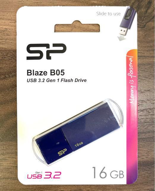 USB[ 16GB VRp[ USB3.0 XCh() 