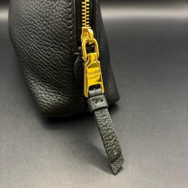 即決 PRADA プラダ 化粧ポーチ コスメポーチ 1ND005 ブラック < ブランド  即決 PRADA プラダ 化粧ポーチ コスメポーチ 1ND005 ブラック < ブランドの