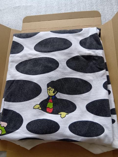 �� �r�[�g���Y��yellowsubmarine�Ƃ̃R���{�s�V���b  �� �k�T�C�Y�@�� ����i �� �j���t�@�b�V������ 