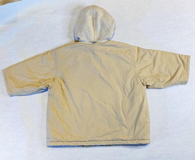 美品★新品★子供用コート★95サイズ★KP★ジャケット★キッズ★男女兼用★ベージュ★かわいい★ニットプランナー★幼児服★送料無料 < ブランド  美品★新品★子供用コート★95サイズ★KP★ジャケット★キッズ★男女兼用★ベージュ★かわいい★ニットプランナー★幼児服★送料無料 < ブランドの