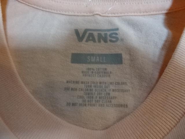 バンズ【VANS】 【OFF THE WALL】 ロゴプリント入りTシャツUS Sサイズ < 女性ファッション  バンズ【VANS】 【OFF THE WALL】 ロゴプリント入りTシャツUS Sサイズ < 女性ファッションの
