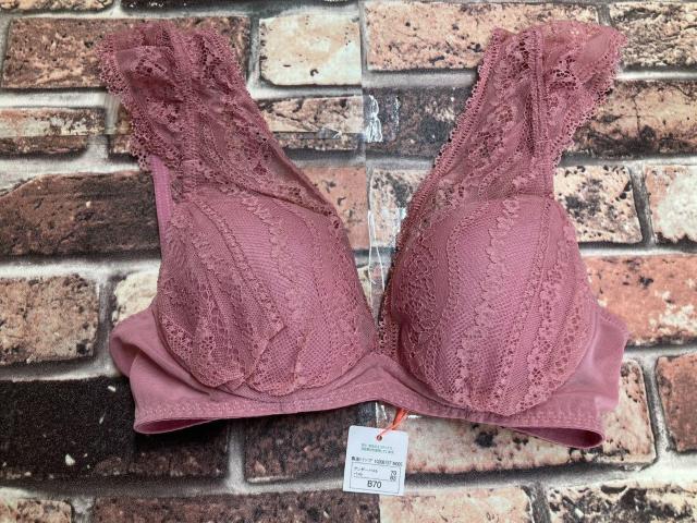 送料無料!大人気ブランド!【トリンプ】ノンワイヤーお洒落なレース付きブラジャー(ピンク・総レース) < 女性ファッション 送料無料!大人気ブランド!【トリンプ】ノンワイヤーお洒落なレース付きブラジャー(ピンク・総レース) < 女性ファッションの