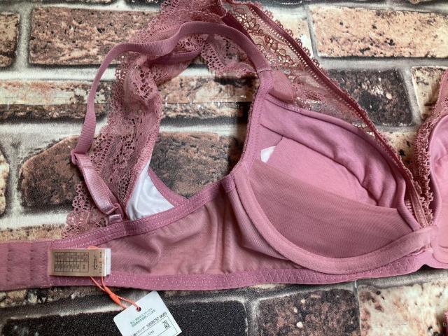 送料無料!大人気ブランド!【トリンプ】ノンワイヤーお洒落なレース付きブラジャー(ピンク・総レース) < 女性ファッション 送料無料!大人気ブランド!【トリンプ】ノンワイヤーお洒落なレース付きブラジャー(ピンク・総レース) < 女性ファッションの