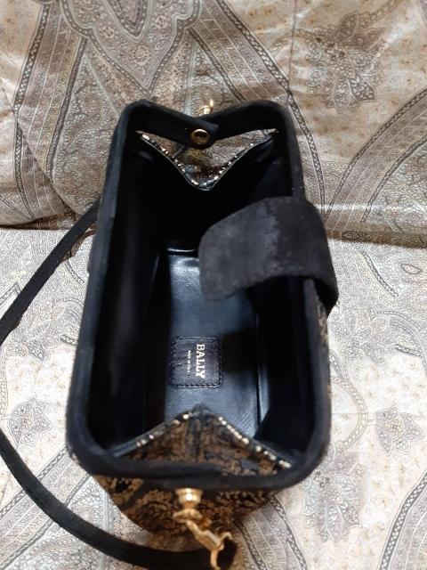 �o���[ BALLY �{�v/���܌�/�΂ߊ|���V�����_�[�o�b�O �� �u�����h�� 