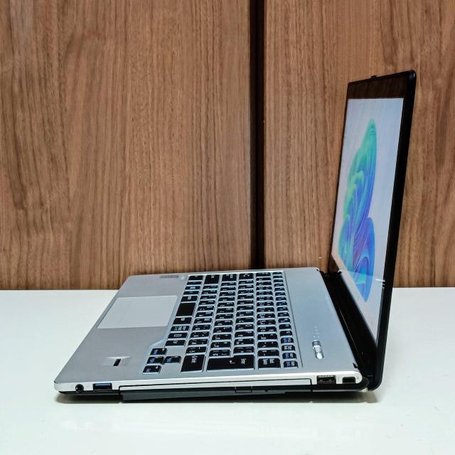 FUJITSU LIFEBOOK Corei7 ������10GB SSD512GB Web�J���� �u���[���C Windows11 �� PC�{��/���Ӌ@��� 