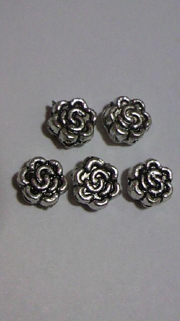 お花のビーズ7o銀古美カラー5個 < ペット/手芸/園芸  お花のビーズ7o銀古美カラー5個  < ペット/手芸/園芸の