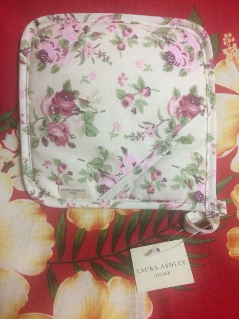 新品未使用☆ローラアシュレイ☆ポットホルダー☆ < ブランド  新品未使用☆ローラアシュレイ☆ポットホルダー☆ < ブランドの