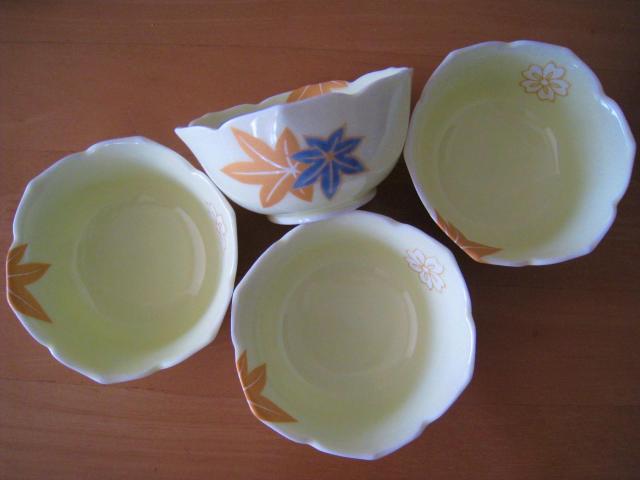 有田焼 西山製 紅葉柄 小鉢 4客 < インテリア/ライフ 有田焼 西山製 紅葉柄 小鉢 4客 < インテリア/ライフの