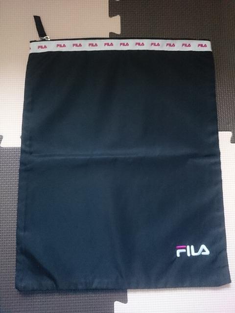 未使用☆FILA フィラ★ビッグポーチ☆収納ポーチ★ < 女性ファッション  未使用☆FILA フィラ★ビッグポーチ☆収納ポーチ★ < 女性ファッションの