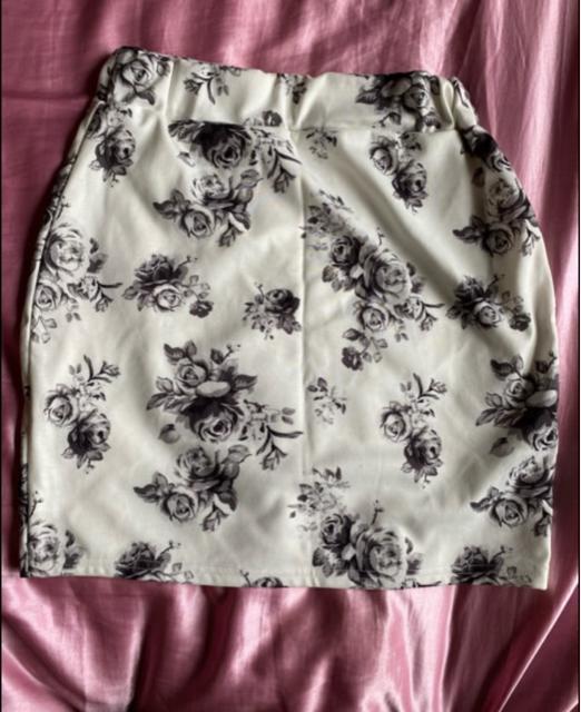 �^�C�g�X�J�[�g�@�ԕ� 