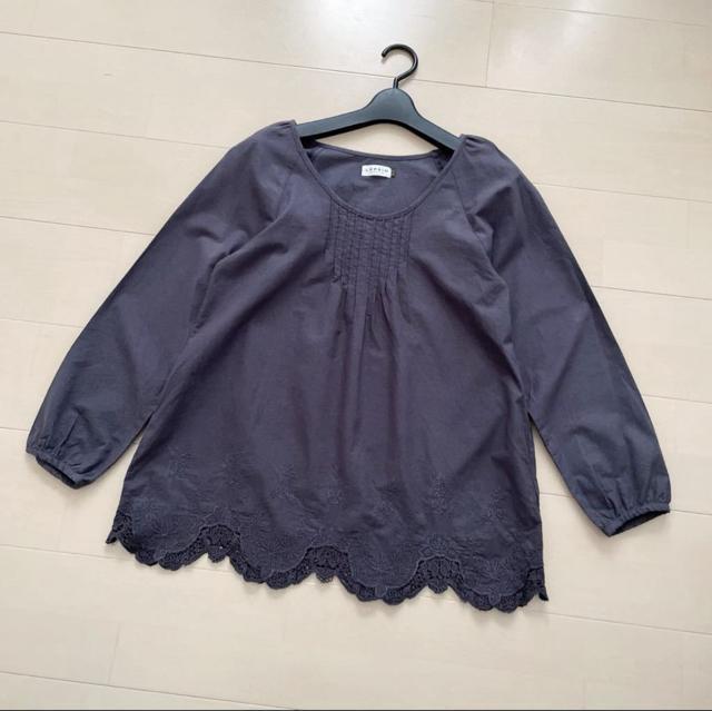 LEPSIM 裾モチーフレース ブラウス トップス < ブランド  LEPSIM 裾モチーフレース ブラウス トップス  < ブランドの