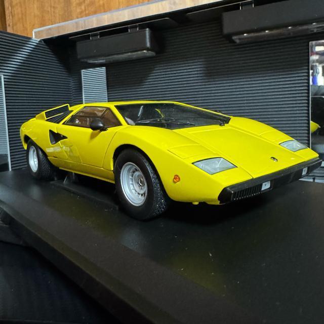 絶版未展示品 京商 1/18 ランボルギーニ カウンタック LP400 イエロー < ホビー  絶版未展示品 京商 1/18 ランボルギーニ カウンタック LP400 イエロー  < ホビーの