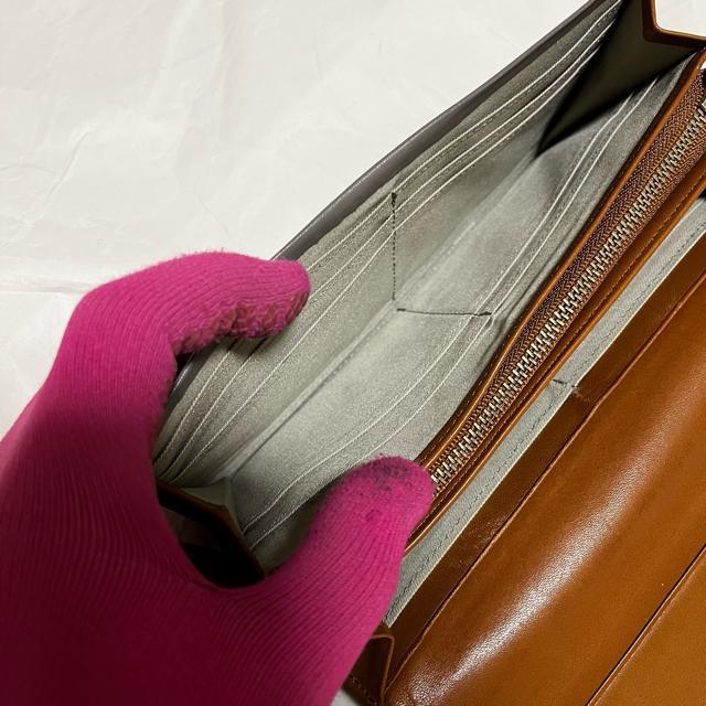 【マーガレットハウエルアイデア】 レザー / 二つ折り財布 / 長財布 グレー < ブランド 【マーガレットハウエルアイデア】 レザー / 二つ折り財布 / 長財布 グレー < ブランドの