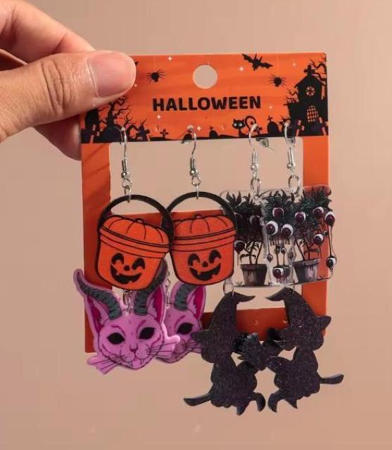 新品 ハロウィン ピアスセット 3 < 女性アクセサリー/時計 新品 ハロウィン ピアスセット 3 < 女性アクセサリー/時計の