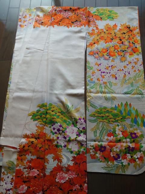 §USED、振袖、流水草花文、駒刺繍、暈し染め、金彩 < 女性ファッション  §USED、振袖、流水草花文、駒刺繍、暈し染め、金彩 < 女性ファッションの