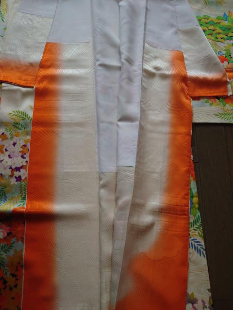 §USED、振袖、流水草花文、駒刺繍、暈し染め、金彩 < 女性ファッション  §USED、振袖、流水草花文、駒刺繍、暈し染め、金彩 < 女性ファッションの