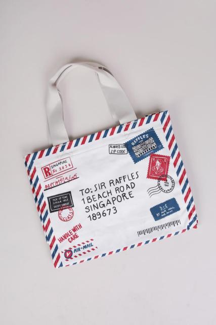 ラッフルズホテル RAFFLES HOTEL エアメールデザイン MAIL DESIGN トートバッグシンガポール Airmail < 女性ファッション  ラッフルズホテル RAFFLES HOTEL エアメールデザイン MAIL DESIGN トートバッグシンガポール Airmail < 女性ファッションの