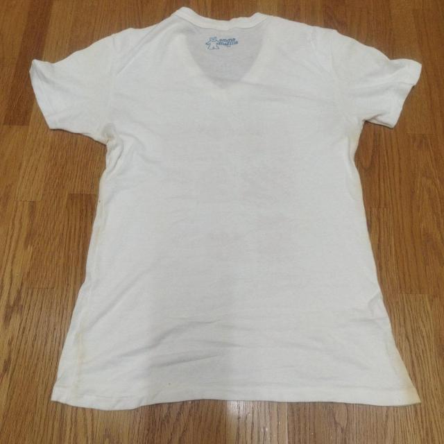 エマ・マフィーユ白VネックTシャツ フランス アートTシャツ ボディコンシャス < 女性ファッション  エマ・マフィーユ白VネックTシャツ フランス アートTシャツ ボディコンシャス < 女性ファッションの