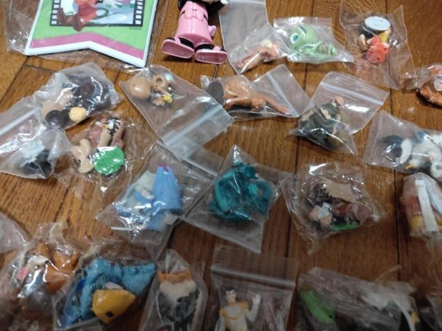 DISNEY ディズニー チョコエッグ フィギュア まとめ売り < アニメ/コミック/キャラクター DISNEY ディズニー チョコエッグ フィギュア まとめ売り < アニメ/コミック/キャラクターの