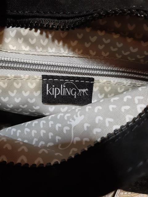 �L�v�����O Kipling �΂ߊ|���V�����_�[�o�b�O/���^�������L�[�`���[���t�� �� �����t�@�b�V������ 