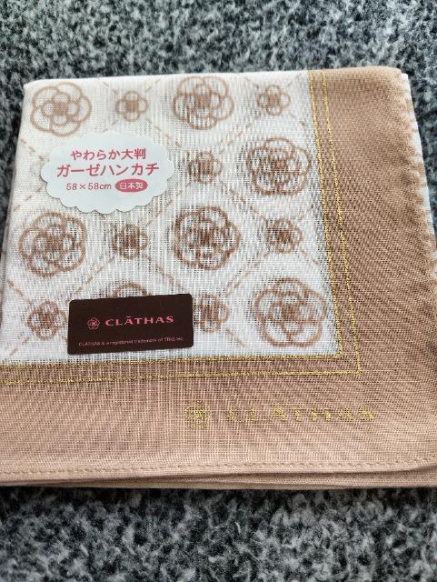 新品 CLATHAS クレイサス 大判 ハンカチ ベージュ < ブランド 新品 CLATHAS クレイサス 大判 ハンカチ ベージュ < ブランドの