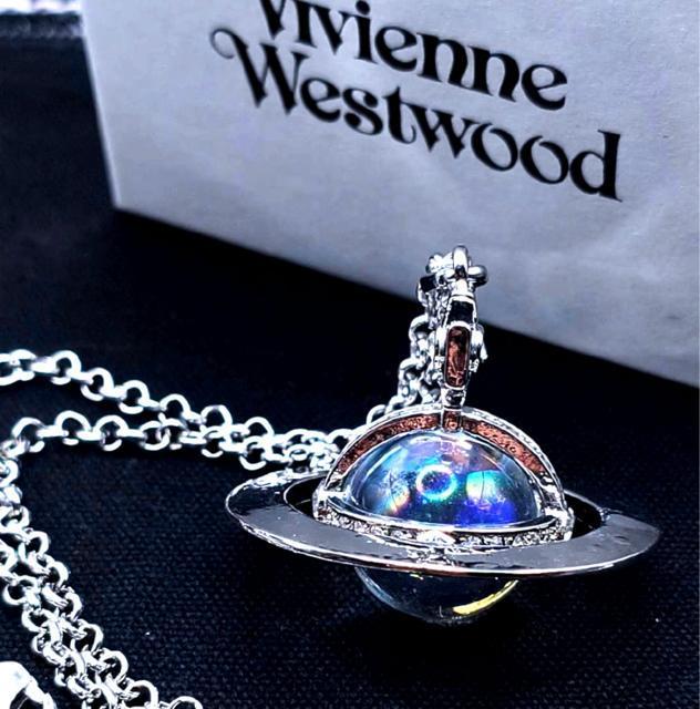 Vivienne Westwood �I�[�u ���C���{�[�f�U�C�� ���� �� �u�����h�� 