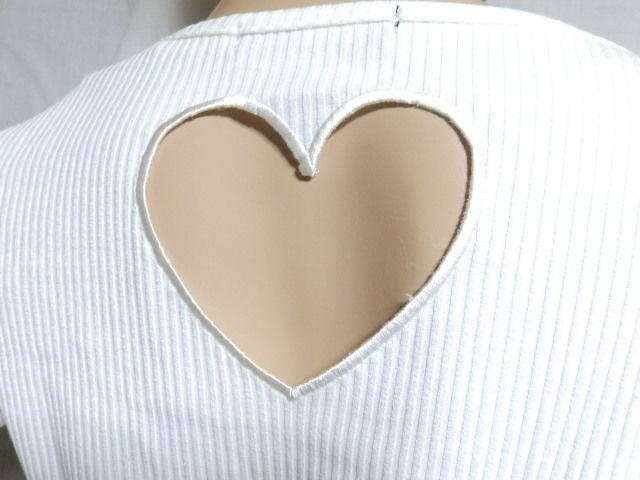 【CECIL McBEE/セシルマクビー】背中*ハート型カット★バックシャン*カットソー<ホワイトM> < ブランド 【CECIL McBEE/セシルマクビー】背中*ハート型カット★バックシャン*カットソー<ホワイトM> < ブランドの