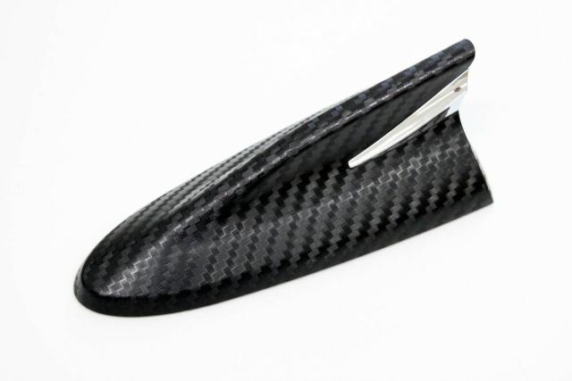 汎用 シャークフィンダミーアンテナ type15 カーボン調+メッキ < 自動車/バイク 汎用 シャークフィンダミーアンテナ type15 カーボン調+メッキ < 自動車/バイク