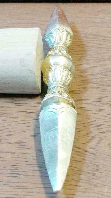 チベット密教法具 独鈷杵 両剣 大サイズ 約20cm < インテリア/ライフ  チベット密教法具 独鈷杵 両剣 大サイズ 約20cm < インテリア/ライフの