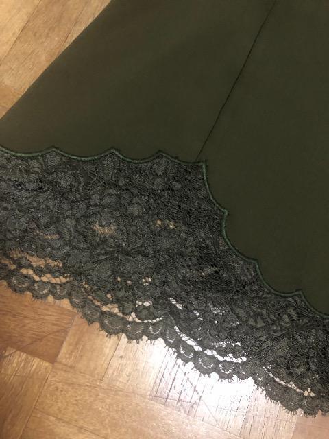 新品タグ付きジャスグリッティー 裾レースAラインブラウス < ブランド 新品タグ付きジャスグリッティー 裾レースAラインブラウス < ブランドの