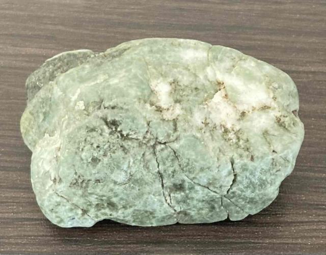 3,300円スタート!「お守り」や「ワイヤー作家」や「ジュエリー作家」の素材に阿波翡翠(ジェイド)原石 < インテリア/ライフ  3,300円スタート!「お守り」や「ワイヤー作家」や「ジュエリー作家」の素材に阿波翡翠(ジェイド)原石 < インテリア/ライフの