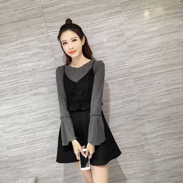 新品 L サイズ お嬢様系ラッパ袖トップス+ワンピース セットアップ < 女性ファッション  新品 L サイズ お嬢様系ラッパ袖トップス+ワンピース セットアップ < 女性ファッションの