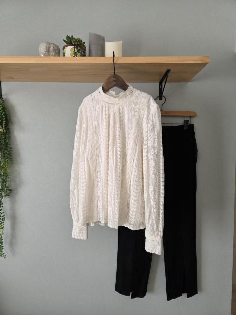 AQUA GIRLブラウス★ストライプレースのホワイトブラウス/新品♪ < ブランド  AQUA GIRLブラウス★ストライプレースのホワイトブラウス/新品♪  < ブランドの