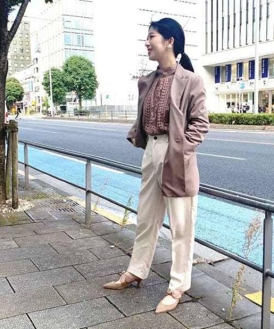 AQUA GIRLブラウス★ストライプレースのホワイトブラウス/新品♪ < ブランド  AQUA GIRLブラウス★ストライプレースのホワイトブラウス/新品♪ < ブランドの