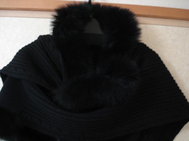 ★巻き方自由のファー付きストール・マフラー★使用1度!クローゼット整理価格!値下げ! < 女性ファッション ★巻き方自由のファー付きストール・マフラー★使用1度!クローゼット整理価格!値下げ! < 女性ファッションの