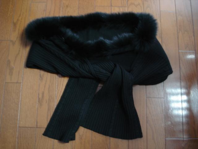 ★巻き方自由のファー付きストール・マフラー★使用1度!クローゼット整理価格!値下げ! < 女性ファッション ★巻き方自由のファー付きストール・マフラー★使用1度!クローゼット整理価格!値下げ! < 女性ファッションの